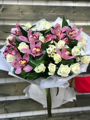 Букет цветов из: Розы и Хризантемы в Тевризе