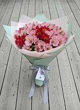 Букет цветов из:  Альстромерии в Тевризе
