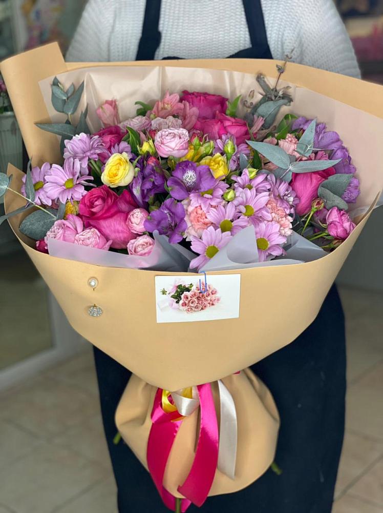 Букет цветов из: Хризантемы, Гвоздики и Альстромерии в Тевризе