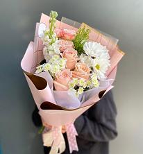 Букет цветов из:  Хризантемы и Розы в Тевризе