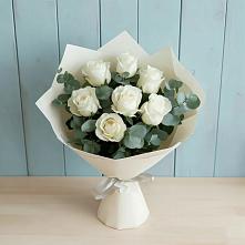 Букет Белые розы в Эвкалипте в Тевризе