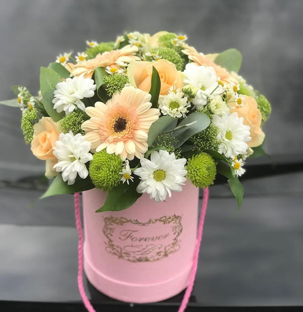 Цветочная композиция из Розы, Герберы и Хризантемы в шляпной коробке в Тевризе